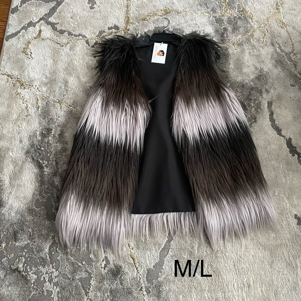Women’s Faux Fur Vest